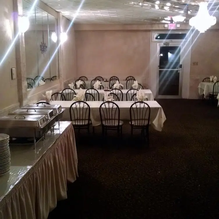 Behind The Kitchen: Proses Pembuatan Menu Cafe Fontana yang Fresh dan Berkelas